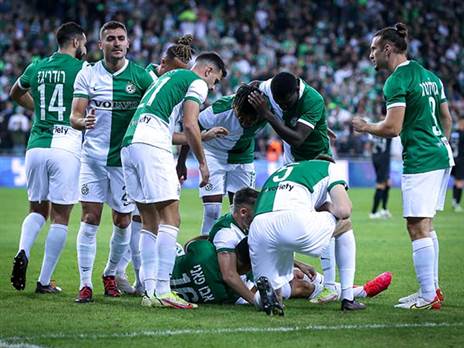 "הכי חשוב שניצחנו" (צילום: מאור אלקסלסי)