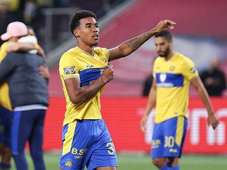 גררו. זכה למתורגמן צמוד (אלן שיבר)