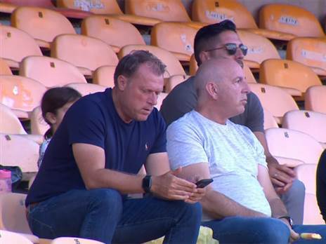 "למה פטריק בישראל? כי הוא בעניין משפטי עם מכבי ת"א. הוא הזהיר אותי שיפטרו אותי" (האתר הרשמי של מכבי ת"א)