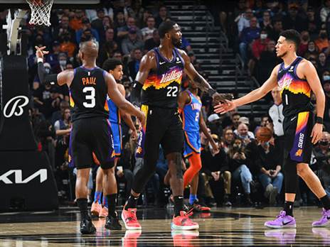 פול, אייטון ובוקר. פייבוריטים הערב (Getty)