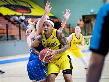 מי תצליח להיכנס לנעליה של הפורוורדית המצוינת? (באדיבות מנהלת ליגת העל לנשים בכדורסל)