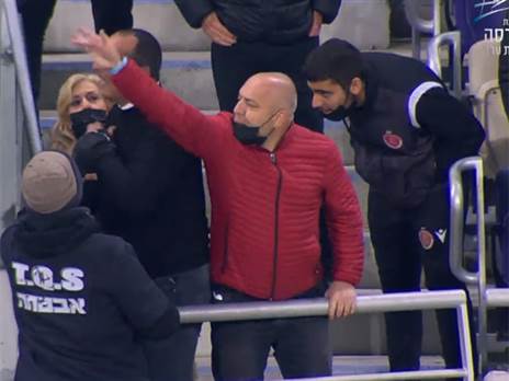 עופר צ'יבוטרו. היה מעורב בתקרית בין קובי רפואה למנחם קורצקי