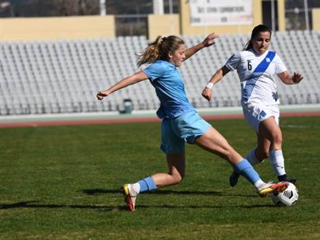 כמעט. סמילהוגיץ' (אירנה דוסקוב)