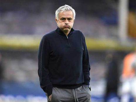 מוריניו. לא מצא מקום לסלאח ודה בריינה (Getty)