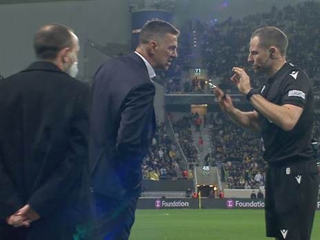 השופט מזהיר את קרסטאיץ'