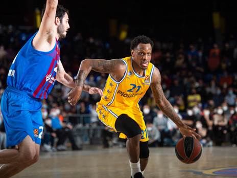 ממשחקיו הטובים בצהוב. ג'יימס נאנלי (Getty)