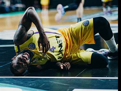 ג'ונסון. הרגיע את חולון (FIBA)