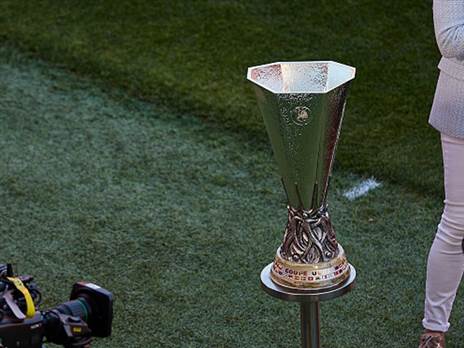 מי תניף את התואר? (Getty)