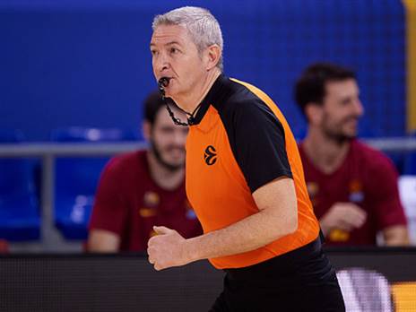 "רוצה להישאר בכדורסל". לאמוניקה (Getty)