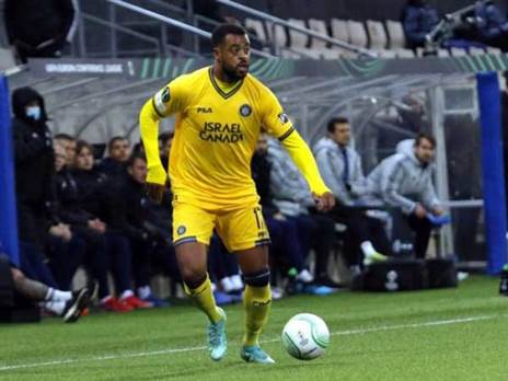 הוא דווקא יוצא למחנה. קובאס (האתר הרשמי של מכבי ת"א)