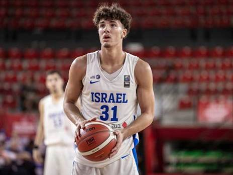 שלט במתרחש. יעקוב (FIBA)