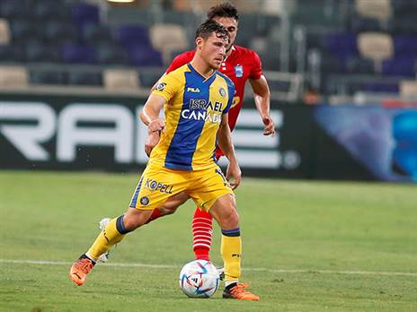 קניקובסקי ישמור על מקומו בקישור ההתקפי? (צילום: אלן שיבר)