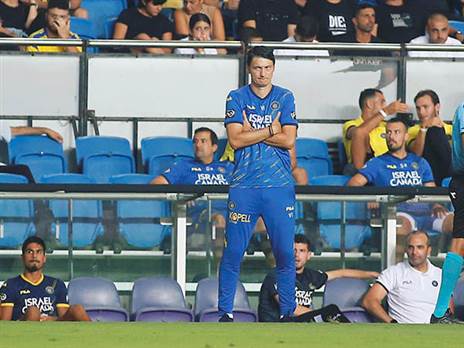 "צריכים לעבוד קשה". איביץ' (אלן שיבר)