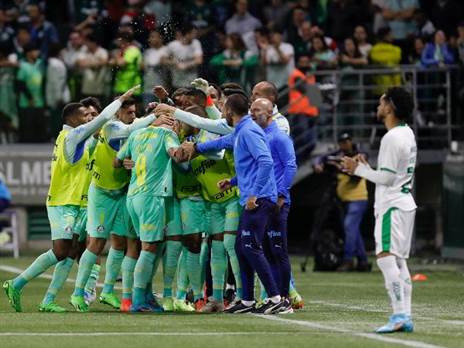 שחקני פלמייראס. אנדריק מצטרף (Ricardo Moreira/Getty Images)