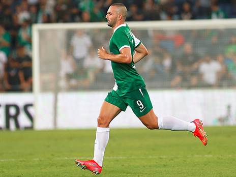 שהר. רוצה לשחק, אך צפוי להישאר במכבי חיפה (אלן שיבר)