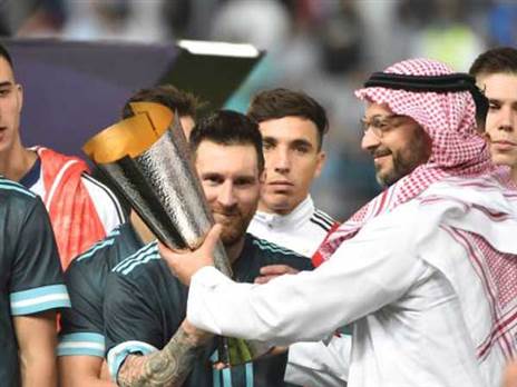 "מנסים להפוך את עצמם לגלובלים בעזרת מסי" (GETTY, 	FAYEZ NURELDINE)