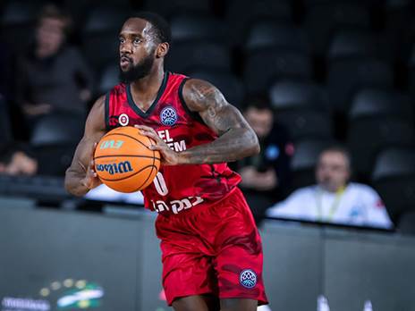 מחצית אדירה שלו. קרינגטון (פיב"א)