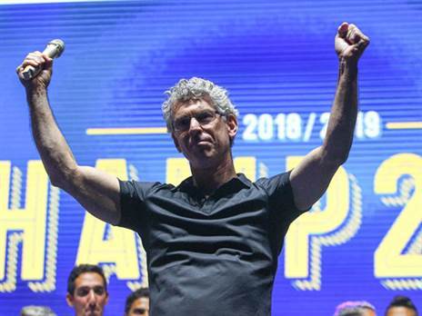 בסוף, הכל זה כסף. גולדהאר (אלן שיבר)