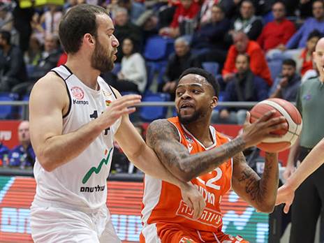 עוד משחק נהדר שלו. קופר (דני מרון)