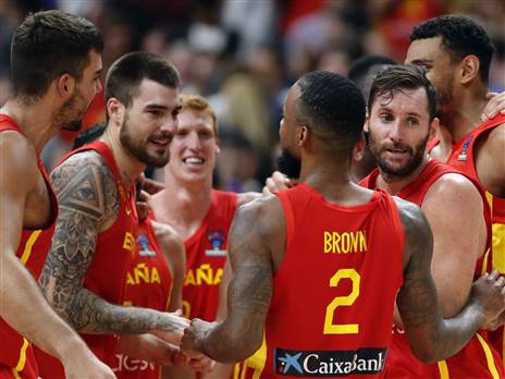 אלופי אירופה. לורנזו בראון וחואנצ'ו הרננגומס (Getty)