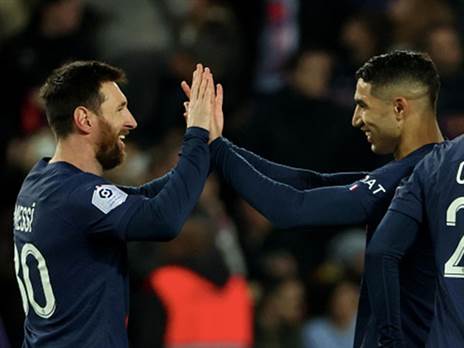 ליאו מסי ואשרף חכימי. חתומים על 3 הנקודות (GETTY)