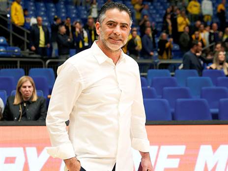 אבן. תפקיד חדש במועדון (אלן שיבר)