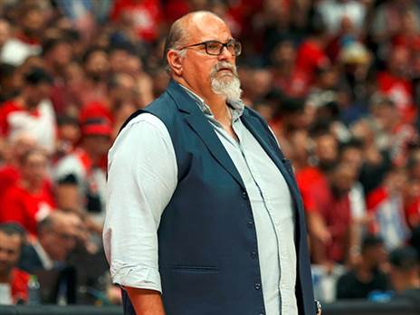 "קורע לקרות אותו" (אלן שיבר)