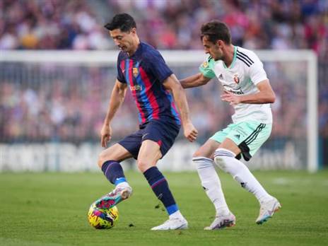 לבנדובסקי. ברצלונה התקשתה בדקות הפתיחה (Getty)