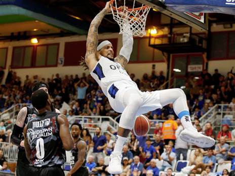 מוערך בבני הרצליה. גמבל (אלן שיבר)