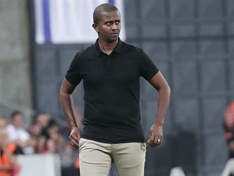 מסאי דגו. ניסוי כלים ראשון (דני מרון)