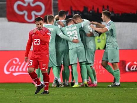 שווייץ איבדה נקודות יקרות (GETTY)