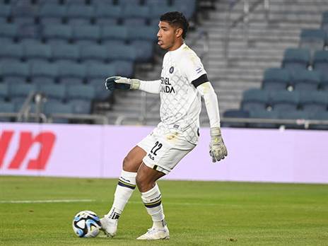 לא עושה רושם שהוא טוב מהשוערים האחרים. מוסקרה (ברני ארדוב)