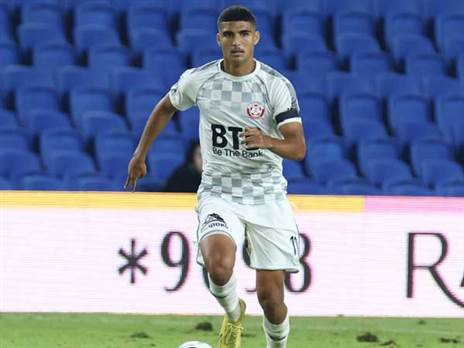 מקבל את הבמה בחדרה (לירון מולדובן)