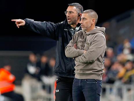 קוז'וק ועזריה. העוזר ידריך את הקבוצה בשבת (אלן שיבר)