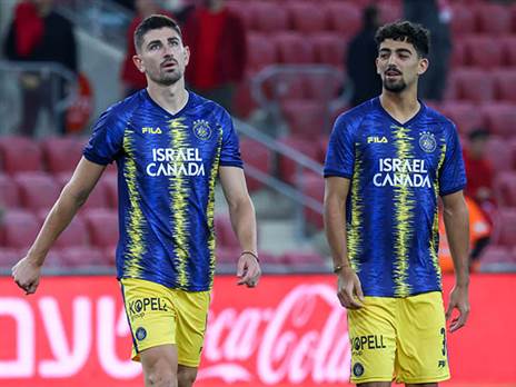 יפתח בהרכב? נחמיאס (אלן שיבר)