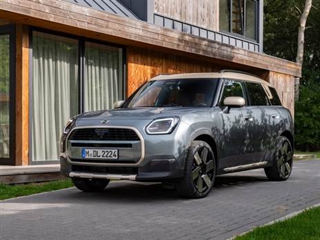 2 יחידות הנעה - בנזין וחשמל