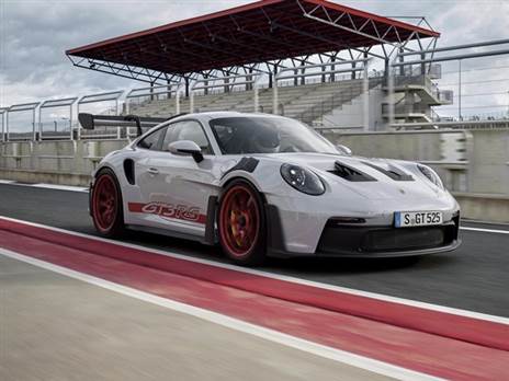 פורשה 911 GT3 RS: מוכוונת מסלול ותעלה רק 2.075 מיליון שקל
