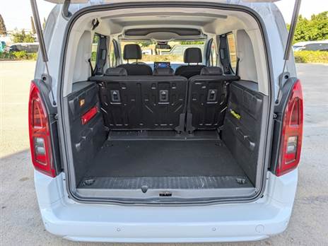 775 ליטר עד לגובה המדף