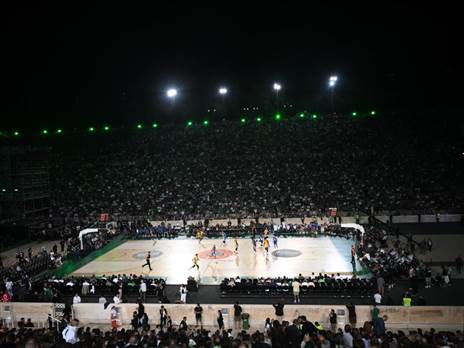 אווירה מחשמלת באתונה (Stolis Press)