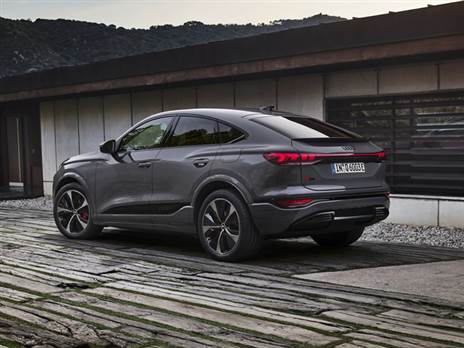 אאודי Q6 ספורטבק e-tron