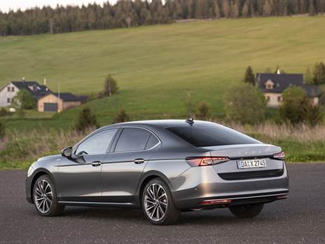 מבוססת על הדור הקודם