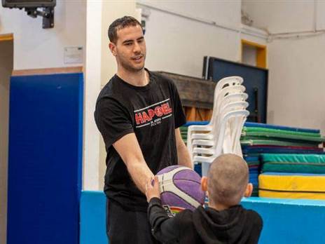 (באדיבות הפועל ת“א)