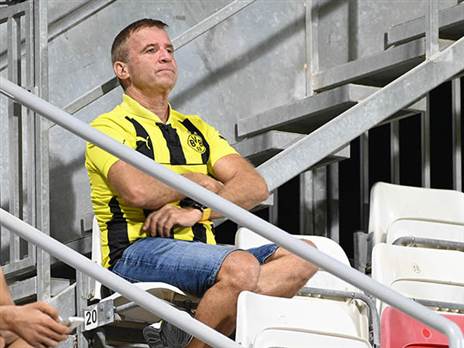 אייל סגל. יחזור ליציע, הפעם בתור אוהד מכבי נתניה (ברני ארדוב)