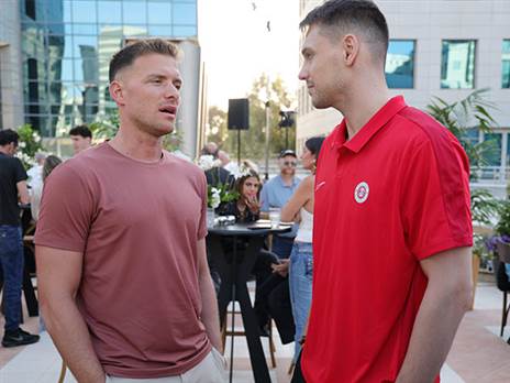 מקל וקולשוב (אלן שיבר)