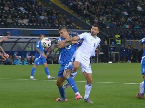 רגע התפיסה בחולצה של בריבו