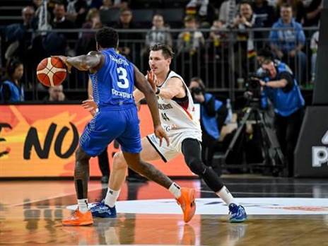 קרינגטון, “עושה מעל ומעבר“ (GETTY)