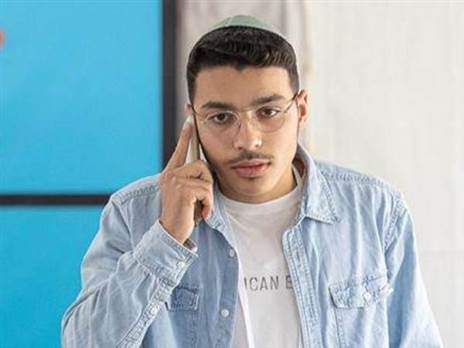 “ילד בן 20 עם מוח של בן 50“ (לינקדאין)