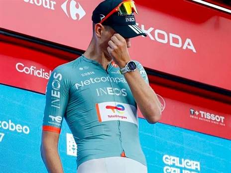 ג'וש טארלינג דומע על הפודיום בוולטה | צילום: Sprint Cycling