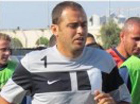 "לא מכיר מישהו שמוכן לשחק בחינם" פרו (דאבל פס)