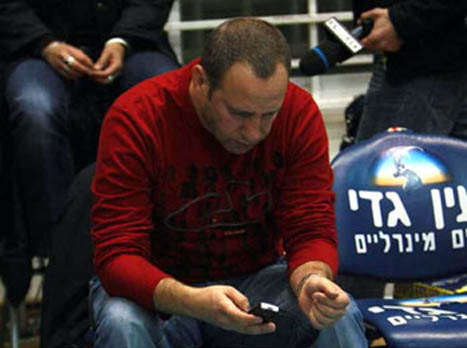 תפקיד אחר? דני קליין (ניר בוקסנבאום)